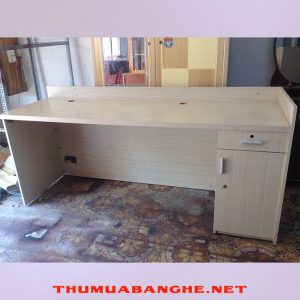 Quầy Tiếp Tân Cũ 1m95 x 60cm Màu Kem 1 Quầy Tiếp Tân Cũ 1m95 x 60cm Màu Kem 2