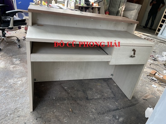 Thanh lý Bàn quầy gỗ 1m2*50cm cao 90cm cũ giá rẻ ban-quay Thanh lý Bàn quầy gỗ 1m2*50cm cao 90cm cũ giá rẻ