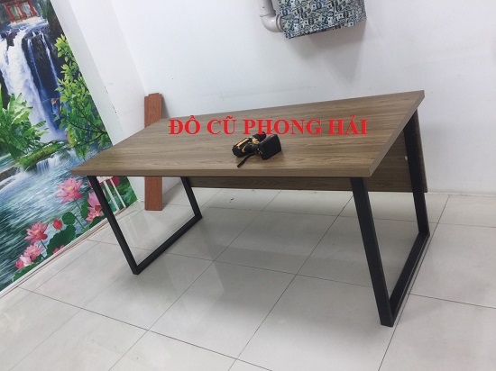 ban-lam-viec-thanh-ly Thanh lý bàn 1m8x80cm chân sắt vuông cũ  
