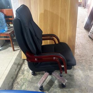 Thanh Lý Ghế Giám Đốc Bọc Da Sang Trọng