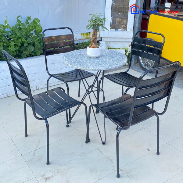 thanh-ly-bo-ban-ghe-cafe-sat-den-ton-kho-03 Cửa Hàng Thanh Lý Bàn Ghế Cafe Ngoài Trời Tại TPHCM  