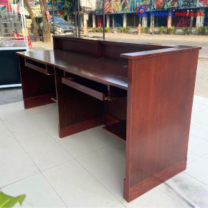 Thanh Lý Quầy Lễ Tân Gỗ MDF Nâu Đỏ 2M1 Cũ Giá Tốt 2 Thanh Lý Quầy Lễ Tân Gỗ MDF Nâu Đỏ 2M1 Cũ Giá Tốt 5