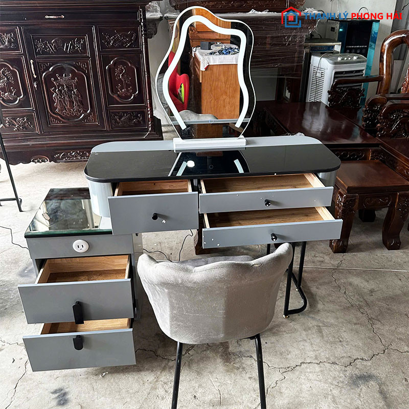 Thanh Lý Bàn Trang Điểm Cao Cấp Tồn Kho Giá Tốt (Nhiều Màu) thanh-ly-ban-trang-diem-cao-cap-ton-kho-gia-tot-nhieu-mau-2 Thanh Lý Bàn Trang Điểm Cao Cấp Tồn Kho Giá Tốt (Nhiều Màu)