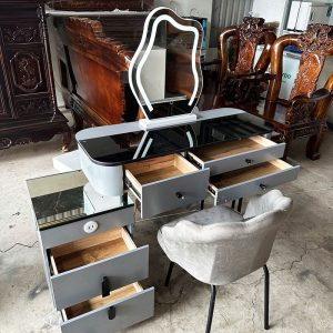 Thanh Lý Bàn Trang Điểm Cao Cấp Tồn Kho Giá Tốt (Nhiều Màu) 7 Thanh Lý Bàn Trang Điểm Cao Cấp Tồn Kho Giá Tốt (Nhiều Màu)