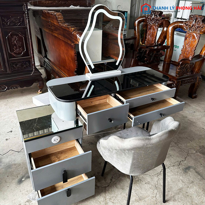 Thanh Lý Bàn Trang Điểm Cao Cấp Tồn Kho Giá Tốt (Nhiều Màu) thanh-ly-ban-trang-diem-cao-cap-ton-kho-gia-tot-nhieu-mau-3 Thanh Lý Bàn Trang Điểm Cao Cấp Tồn Kho Giá Tốt (Nhiều Màu)