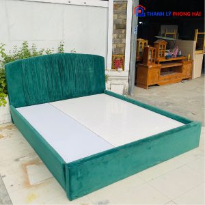 Thanh Lý Giường Gỗ MDF Bọc Vải Nhung Xanh 1M8 Cũ Giá Tốt 2 Thanh Lý Giường Gỗ MDF Bọc Vải Nhung Xanh 1M8 Cũ Giá Tốt 5