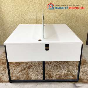 Bàn Làm Việc Gỗ 1M2X1M2 Có Vách Ngăn Trắng Cũ 4
