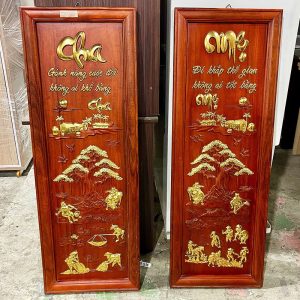 Thanh Lý Tranh Gỗ Cha Mẹ Bọc Vàng Mới 99%