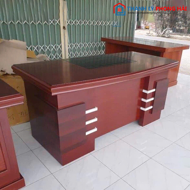 ban-giam-doc-thanh-ly-tphcm-4 Thanh Lý Bàn Giám Đốc 1m8 Cao Cấp Mới 99%  