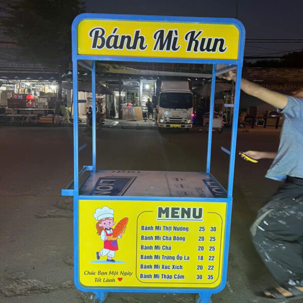 Thanh lý xe bán bánh mì