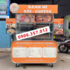 Xe bán bánh mì xôi mặn