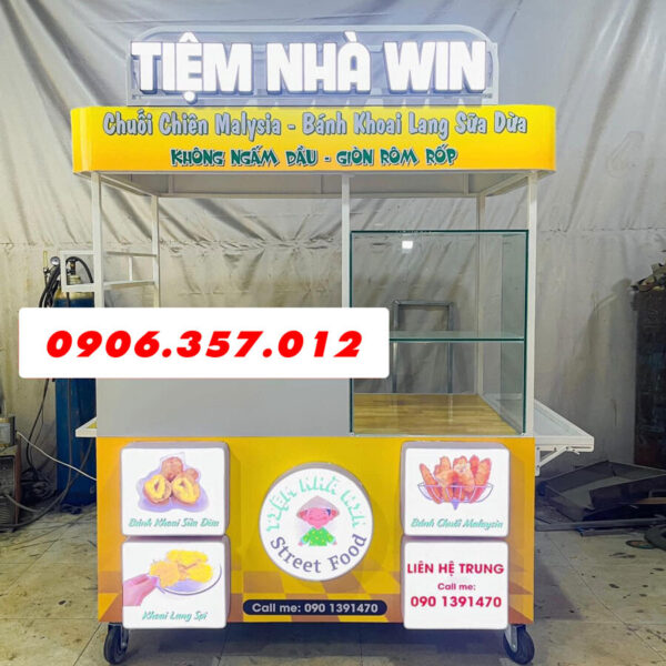 Xe bán chuối chiên