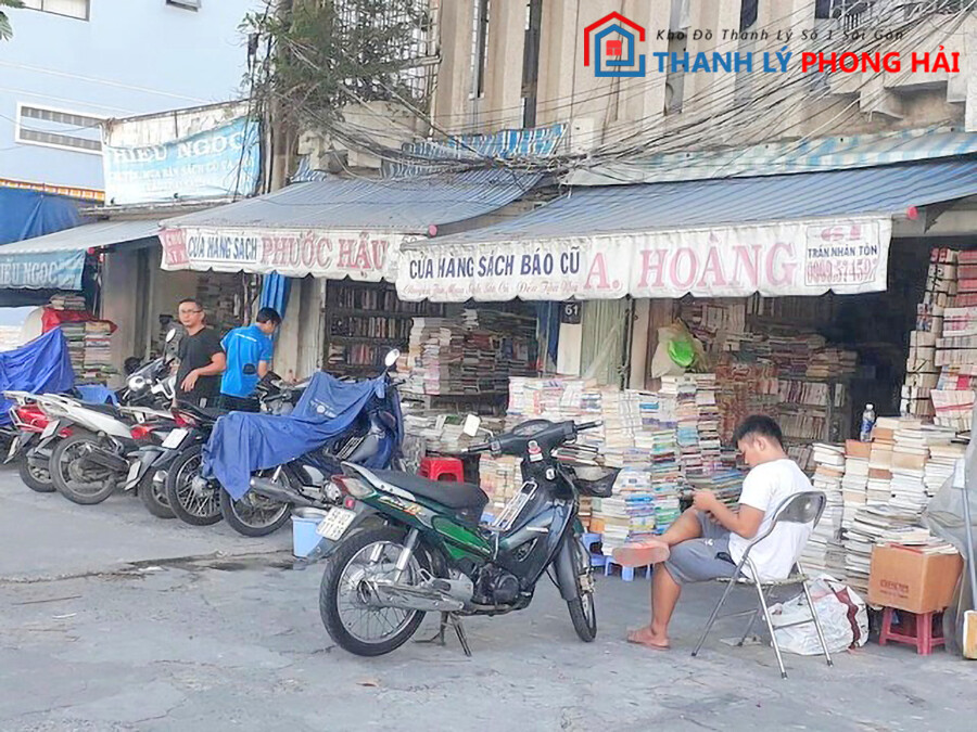 cho-thanh-ly-do-cu-sai-gon-1 Top 10 Chợ Thanh Lý Đồ Cũ Nhộn Nhịp Đa Dạng Sản Phẩm Nhất Tại Tphcm  