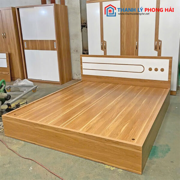Thanh Lý Giường Gỗ CN 1m6 Có Hộc Kéo Nhiều Màu Mới 99%Thanh Lý Giường Gỗ CN 1m6 Có Hộc Kéo Nhiều Màu Mới 99%