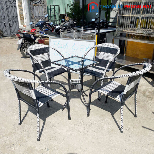 Bộ Bàn Ghế Cafe Nhựa Giả Mây Đẹp Như Mới 99% 1