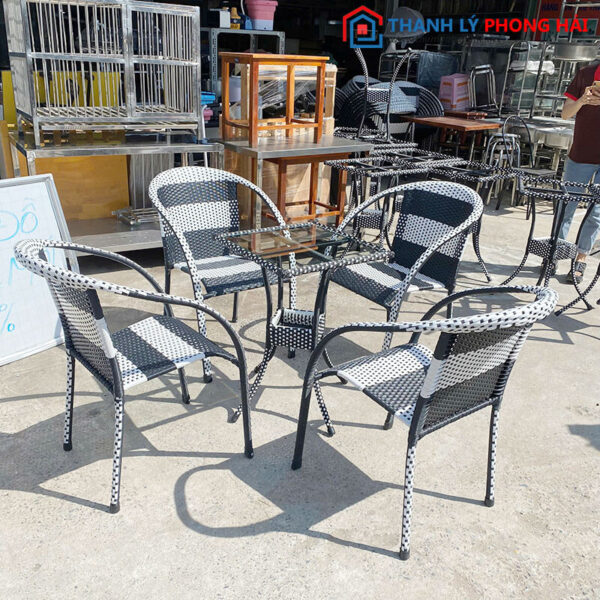 Bộ Bàn Ghế Cafe Nhựa Giả Mây Đẹp Như Mới 99% 2