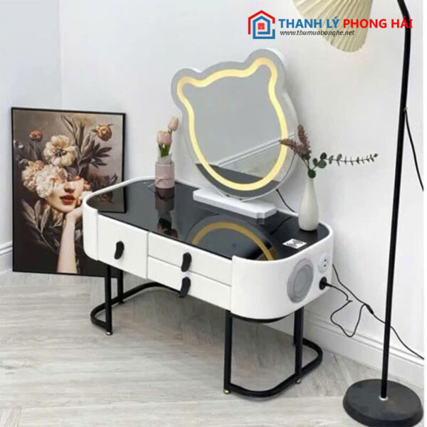 Thanh Lý Bàn Trang Điểm Bệt Nhiều Màu Mới 99%