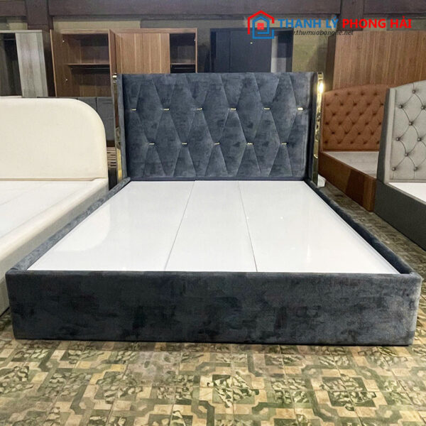 Thanh Lý Giường Bọc Nhung Xám 1m6 Sang Trọng Mới 99%