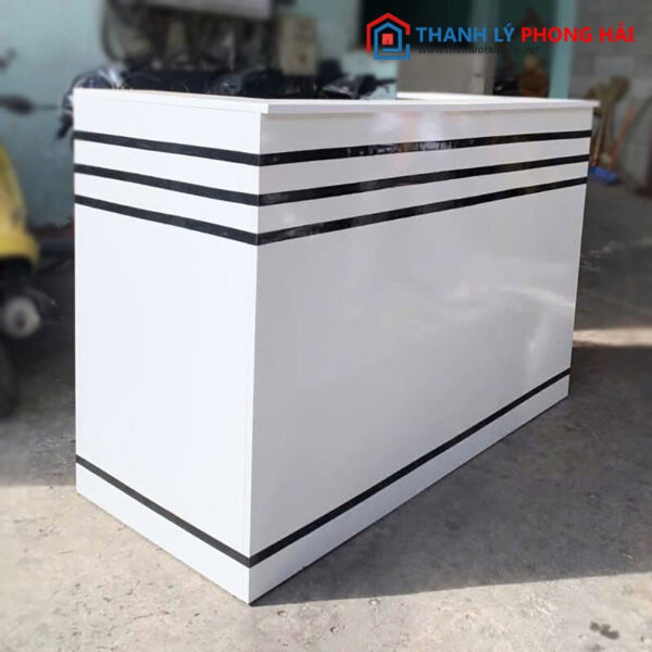Thanh Lý Quầy Lễ Tân Phối Trắng Đen Mới 99%