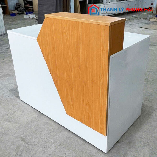 Thanh Lý Quầy Lễ Tân Phối Trắng Nâu Mới 99%