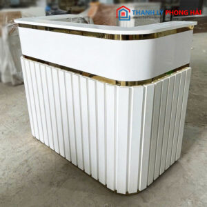 Thanh Lý Quầy Lễ Tân Trắng Viền Mạ Vàng Mới 99%