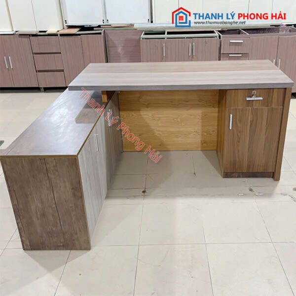 Thanh Lý Bàn Giám Đốc Gỗ Chữ L Màu Nâu Xám Mới 99%