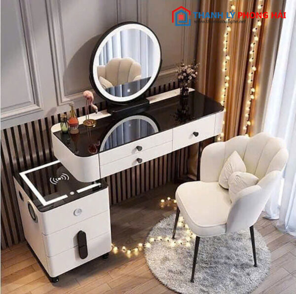 Thanh Lý Bàn Trang Điểm Màu Trắng Mặt Kính Mới 99%