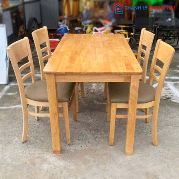 Thanh Lý Bộ Bàn Ăn Gỗ Tự Nhiên Kèm 4 Ghế Đệm Simili Mới 99%