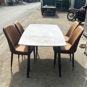 Bộ Bàn Ăn Mặt Đá 1m4 Kèm 4 Ghế Da Mới 99% (Nhiều Màu)