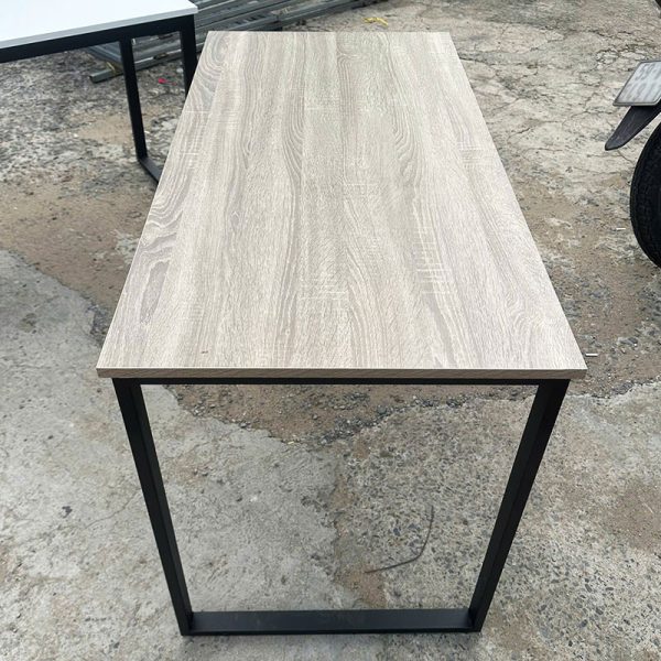Bàn Làm Việc Chân Chữ U 1m2 Mới 99% (Nhiều Màu)