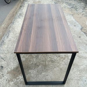 Bàn Làm Việc Chân Chữ U 1m2 Mới 99% (Nhiều Màu)