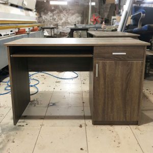 Bàn Làm Việc 1m2 Màu Gỗ Tự Nhiên Mới 99%