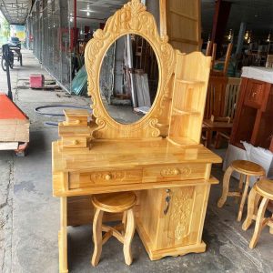 Bàn Trang Điểm 1m Gỗ Thông Kèm Đôn Ngồi Mới 99%