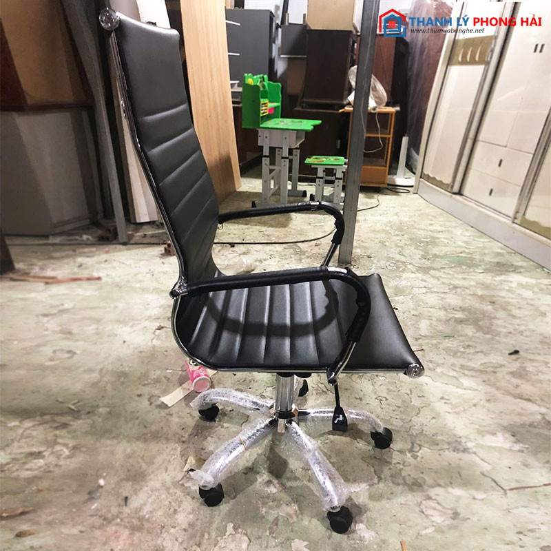 Ghế Xoay Văn Phòng Bọc Da Lưng Cao Mới 99% ghe-xoay-van-phong-boc-da-lung-cao-2 Ghế Xoay Văn Phòng Bọc Da Lưng Cao Mới 99%