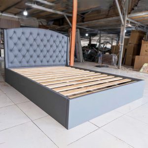 Giường Bọc Da Đính Nút Sang Trọng Mới 99% (Nhiều Màu)