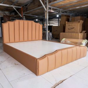 Giường Bọc Da Sọc Cao Cấp Mới 99% (Nhiều Màu)