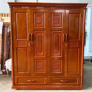 Tủ Gỗ Tự Nhiên 4 Cánh Kèm Gương Bên Trong Mới 99%