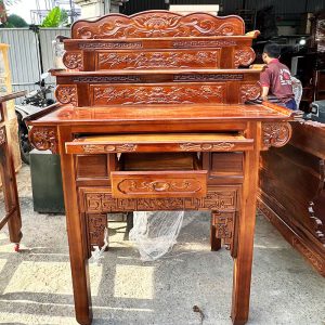Bàn Thờ Gỗ Tràm 3 Tầng Màu Nhớt 1m27 Mới 99% 1 Bàn Thờ Gỗ Tràm 3 Tầng Màu Nhớt 1m27 Mới 99%