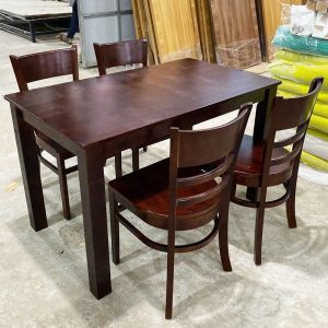 Bộ Bàn Ghế Cabin Kèm 4 Ghế Gỗ Mới 99%