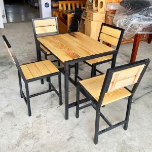 Bộ Bàn Ghế Quán Ăn Chân Sắt 80cm Mặt Gỗ Mới 99%