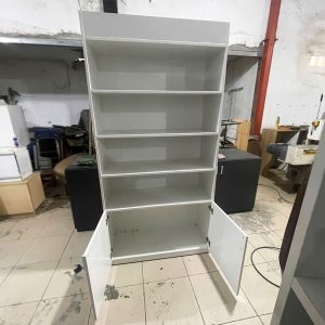 Kệ Trưng Bày MDF 1m Trắng Dạng Đứng Mới 99% 3 Kệ Trưng Bày MDF 1m Trắng Dạng Đứng Mới 99%