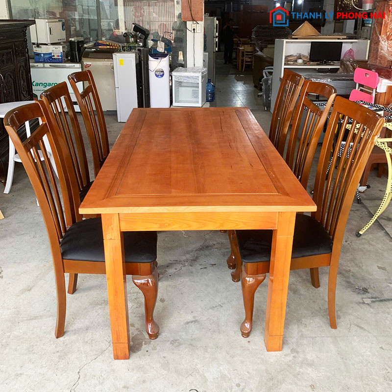 Bộ Bàn Ăn Gỗ Tự Nhiên 1m8 Kèm 6 Ghế Nệm Đen Mới 99% bo-ban-an-go-tu-nhien-1m8-kem-6-ghe-2 Bộ Bàn Ăn Gỗ Tự Nhiên 1m8 Kèm 6 Ghế Nệm Đen Mới 99%