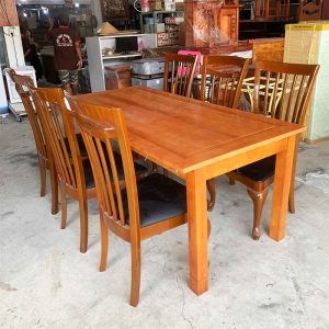 Bộ Bàn Ăn Gỗ Tự Nhiên 1m8 Kèm 6 Ghế Nệm Đen Mới 99% 3 Bộ Bàn Ăn Gỗ Tự Nhiên 1m8 Kèm 6 Ghế Nệm Đen Mới 99%