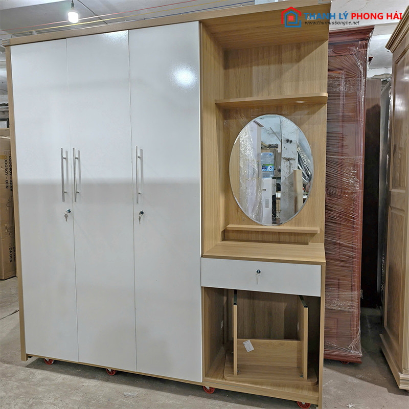 Tủ Quần Áo Kèm Bàn Trang Điểm 1M8X2M Mới 99% (Nhiều Mẫu) tu-quan-ao-ban-phan-1 Tủ Quần Áo Kèm Bàn Trang Điểm 1M8X2M Mới 99% (Nhiều Mẫu)