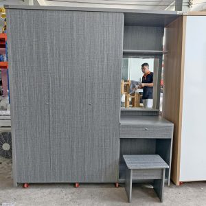 Tủ Quần Áo Kèm Bàn Trang Điểm 1M8X2M Mới 99% (Nhiều Mẫu) 4 Tủ Quần Áo Kèm Bàn Trang Điểm 1M8X2M Mới 99% (Nhiều Mẫu) 11