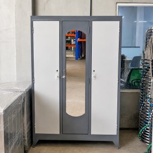 Tủ quần áo sắt 3 cánh
