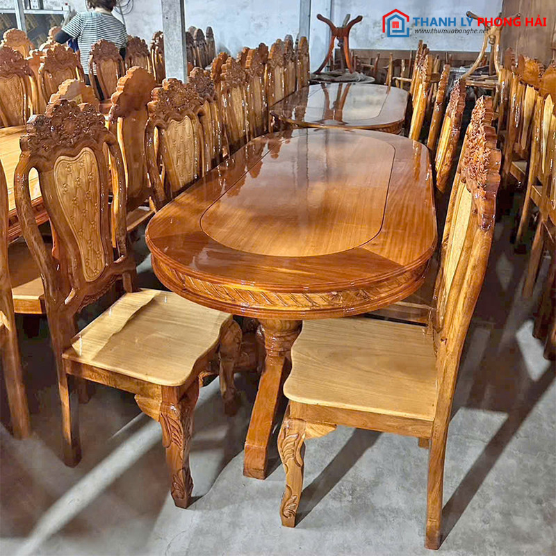 Thanh Lý Bộ Bàn Ăn Oval 8 Ghế Gỗ Mới 99% bo-ban-8-ghe-oval Thanh Lý Bộ Bàn Ăn Oval 8 Ghế Gỗ Mới 99%