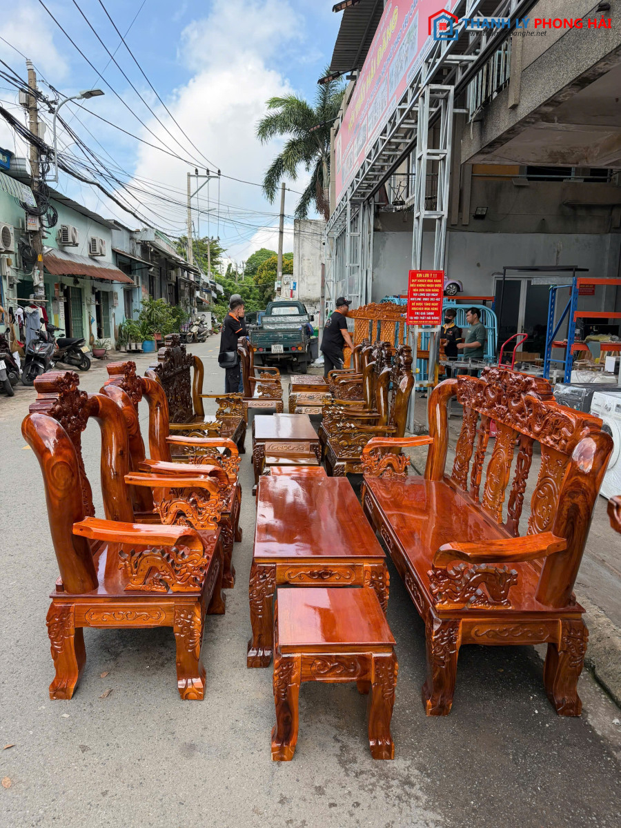 Thanh Lý Bộ Salon Gỗ Tay 12 Chạm Rồng Mới 99% salon-tay-12-cham-rong-2 Thanh Lý Bộ Salon Gỗ Tay 12 Chạm Rồng Mới 99%