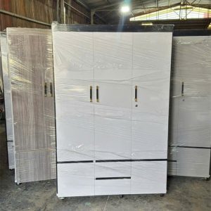 Thanh Lý Tủ Quần Áo Nhựa 3 Cánh Mới 99% 4 Thanh Lý Tủ Quần Áo Nhựa 3 Cánh Mới 99% 6